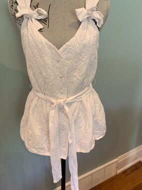 Seed Heritage White Eyelet Tie-Shoulder Peplum Top